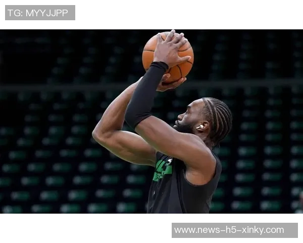 杰伦布朗强调篮板保护重要性并展望球队潜力提升空间 杰伦布朗强调篮板保护重要性并展望球队潜力提升空间